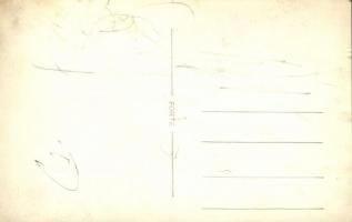 Budapest (?), Tüker N.V. fa és szén pincéje, tulaj és munkások csoportképe. photo