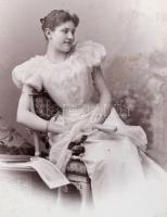 cca 1910 5 db keményhátú fotó Mertens és társa budapesti műterméből, különböző méretben