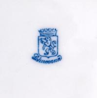 Schumann áttört porcelán tál.  Kézel festett, jelzett, kopásokkal. 21x21 cm