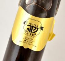 Pintér Művek bor pisztoly formájú üvegben, h: 44 cm