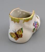 Herendi Viktória mintás porcelán cipő, kézzel festett, jelzett, apró kopásnyomokkal, 10×4×5 cm