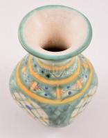 Iparművészi Vállalatos Gorka váza, mázas kerámia, jelzett, alján lepattanással, m: 17,5 cm