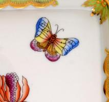 Herendi Viktória mintás porcelán tál, kézzel festett, jelzett, kis kopásnyomokkal, 13,5×13,5 cm