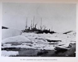 Italo Balbo: Diadalmas szárnyak. A második olasz óceánrepülés. Fordította Gáspár Miklós. Magyar Föld...