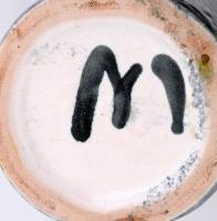 I.N. jelzéssel: Mázas kerámia váza. 19 cm