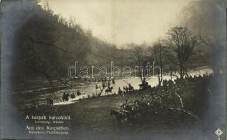 A kárpáti harcokból lovassági átkelés / Austro-Hungarian (K.u.K.) military, cavalry crossing the river