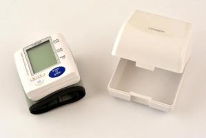 Citizen vérnyomásmérő, eredeti dobozában, jó állapotban