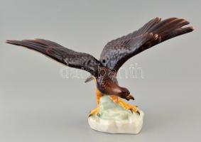 Herendi sas, kézzel festett, jelzett, apró kormányozókkal, m:19 cm, 31×15 cm