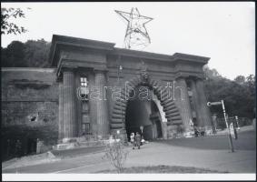 cca 1945 előtti Budapest, 13 db vintage negatívról készült mai nagyítás, 18x25 cm