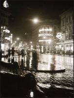 Budapest éjjeli kivilágításban, különböző időpontokban készült 11 db vintage fotó, diapozitív kép és...