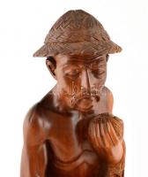 Távol keleti halász, faragott fa figura, jelzés nélkül, m:59 cm
