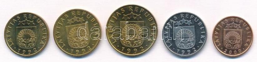 Lettország 1992. 5s + 10s + 20s + 50s + 2000. 2s T:1-
Latvia 1992. 5 Santimi + 10 Santimu + 20 Sant...