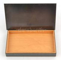 Iparművész réz doboz, fa betéttel, jelzés nélkül, 18,5×10,5 cm