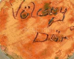 Jelzett (Völcsey) csalikancsó és emlék korsó, mázas kerámia, kopásnyomokkal, m: 14 és 16 cm