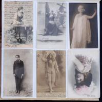 Kb. 106 db RÉGI motívumlap albumban: cirkusz és színészek / Cca. 106 pre-1945 motive postcards in an...