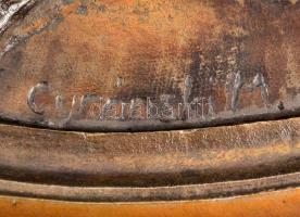 Cyránski Mária (1940-2018): Női fej, bronz fali kép, jelzett, 25×19 cm