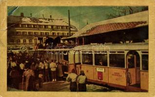 1948 Budapest XII. Svábhegyi fogaskerekű vasút megállóhelyen + Porto (gyűrődések / creases)