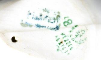 Hollóházi porcelán libák, kézzel festett, jelzett, kis hibával, m: 10 cm