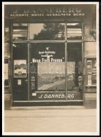 cca. 1920 - 1940 J. Danneberg boltjának fotója, (Berchtesgarden, Németország), 16x12.5 cm
