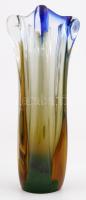 Formába öntött irizáló üvegváza. Alján nagyon apró lepattanással. 29 cm