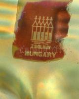 Zsolnay lovacska, eozin mázas, jelzett (tervező Nádor Judit), hibátlan, m:13 cm, h:14 cm