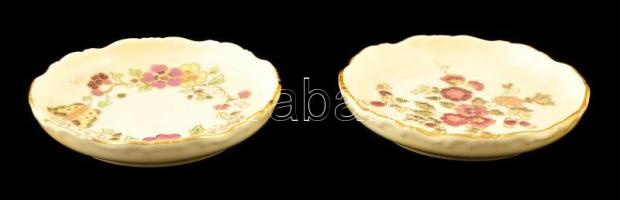 Zsolnay virág mintás tálkák. 2 db jelzett, hibátlan, d: 12,5 cm