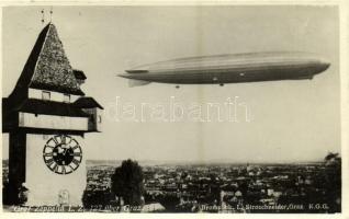 Graf Zeppelin L.Z. 127 über Graz / airship, clock tower