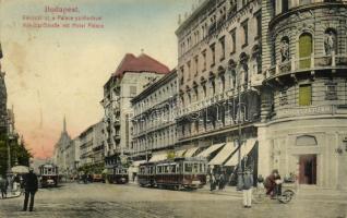 Budapest VIII. Rákóczi út a Hotel Palace szállodával, Gyógyszertár, üzletek, villamos megálló, csendőr (fl)