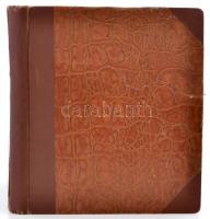 1928-1930 Esztergom, régi emlékkönyv, érdekes bejegyzésekkel, két rajzzal. Félvászon-kötésben, a ger...