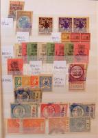 Magyar városi okmánybélyegek 515 db-os gyűjteménye berakóban (Flóderer 22.530 pont) / Collection of 515 different municipial revenue stamps