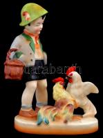 Heinz kisfiú kakasokkal, kézzel festett, jelzett, hibátlan, m:18,5 cm