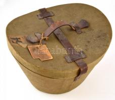 Pollák István kalapgyáros jelzett cilinder szép állapotban, kemény, vászonborítás, hordozható  kalap...