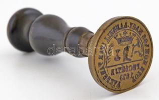 1879 A tótkomlósi cipész céh címeres pecsétje. "A Tóth Komlós Magy. Lábbeli Ipar Társulat pecsé...