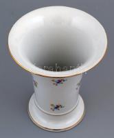 Zsolnay virágos mintás váza. Jelzett, matricás, kis kopásokkal. 17 cm