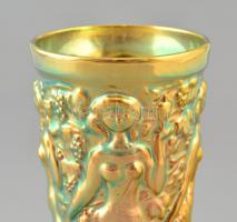Zsolnay  arany eozin boros pohár. Szüretelő asszony. Jelzett, hibátlan.16,5 cm