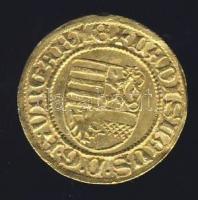 V.László 1453-1457. Aranyforint Au 3,55g ÉH 515b T:2/2-