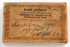 Bauer György Vörösmarty Gyógyszertára (Bp. VI. Szondi utca) kartondoboza, 4×7×2 cm