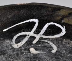 Gorka Lívia (1925-2011): Függő kaspó. Festett mázas kerámia, jelzett, kopásnyomokkal, m: 11,5 cm, d:...