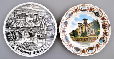 Emlék tányér (2db) Heidelberg és San Remo, matricás, jelzett (Böckling, Winterlissg), apró kopásnyomokkal, d:19 cm (2×)
