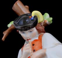 Zsolnay furulyázó juhász, kézzel festett, jelzett, apró kopásnyomokkal, m: 19 cm, h:21 cm