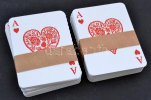 Ethnodeck Visegrádi 4-ek játékkártya díszdobozban. Két pakli