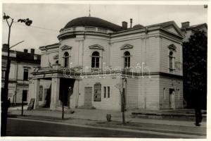 Szatmárnémeti, Szatmár, Satu Mare; Városi színház. Singer Nándor cég kiadása / city theatre (vágott / cut)