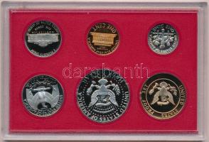Amerikai Egyesült Államok 1982S. 1c-1$ 6xklf eredeti tokban T:PP
USA 1982S. 1 Cent -1 Dollar "...