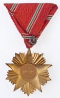 1949. "A Magyar Népköztársasági Érdemrend V. fokozata" zománcozott, aranyozott Br kitüntet...