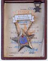 ~1950. Kiváló dolgozó Rákosi-címeres zománcozott fém kitüntetés dísztokban, miniatűrrel, viselői igazolvánnyal T:2