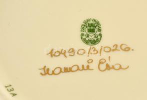 Zsolnay pillangómintás váza, kézzel festett, jelzett, kis kopásnyomokkal, m: 29,5 cm