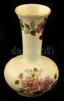 Zsolnay pillangó mintás kis váza, kézzel festett, jelzett, apró kopásnyomokkal, m: 11,5 cm