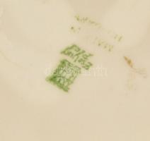 2 db porcelán szíveske. Zsolnay, hajszálrepedéssel, 9 cm, Kéményseprős. Jelzett, hibátlan, 11 cm