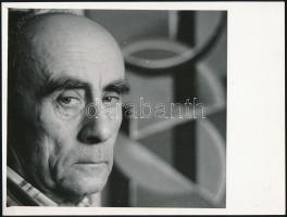 Féner Tamás(1938-): Portré, feliratozott fotó, 17×24 cm