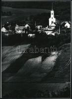 1958 C. Kovács István: Magyar falu, pecséttel jelzett, feliratozott fotó, 23×16,5 cm